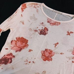 FREE PEOPLE BEACHY LONG SLEEVE 💗🤍